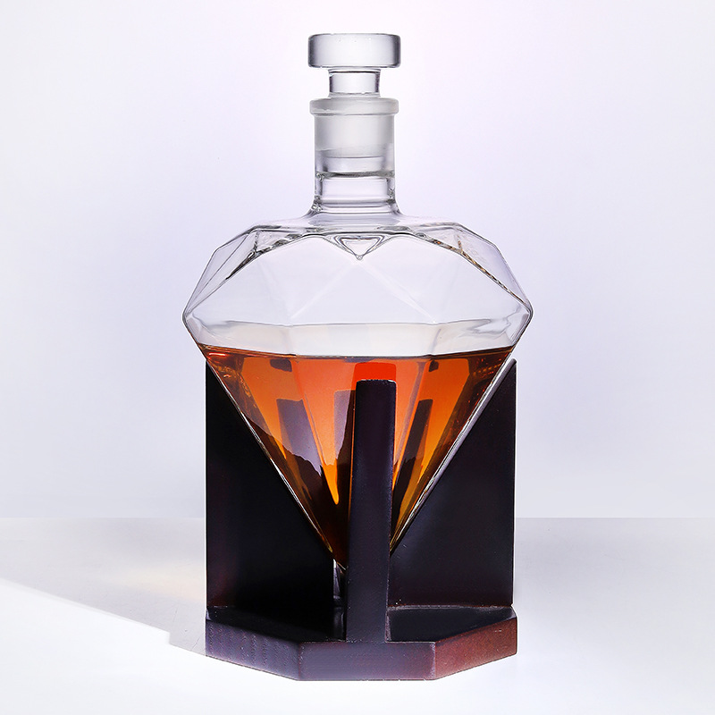 Diamond-Cut Whiskey Decanter 8 - Glass Decanter Whiskey ulasan dan harga